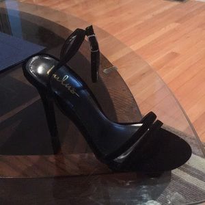 Lulu shoe size 7 never worn